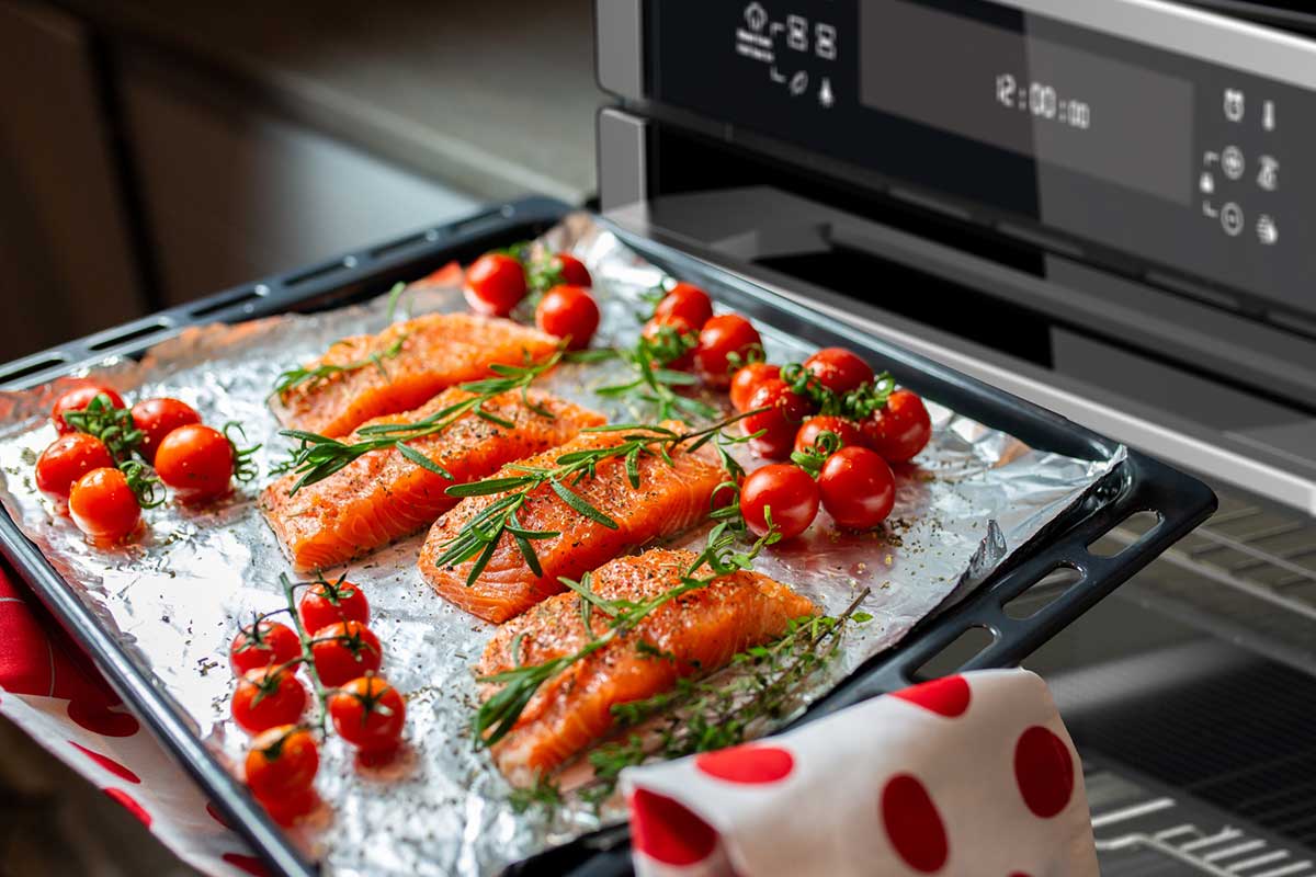 ماهی سفید بخارپز با لیمو و سبزی معطر